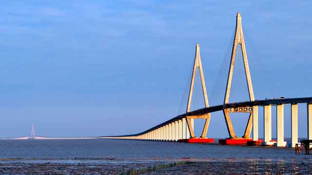 переправа Ханчжоу Бэй (вантовый мост через залив Ханчжоувань, или Большой трансокеанский мост через залив Ханчжоувань)